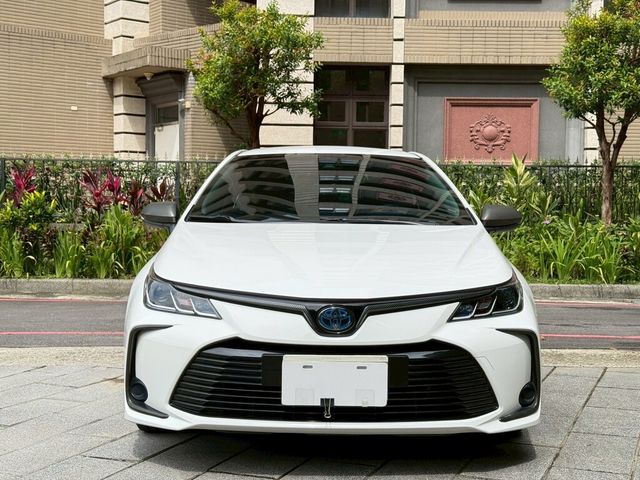 TOYOTA豐田 COROLLA ALTIS HYBRID  第6張相片