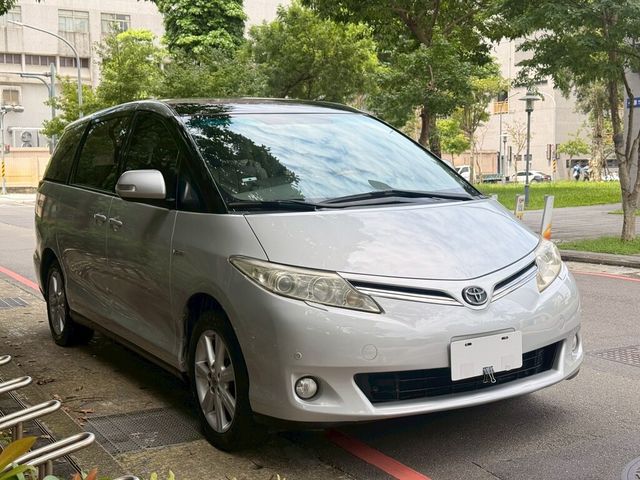 TOYOTA豐田 PREVIA  第3張相片