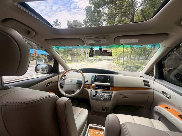TOYOTA豐田 PREVIA  第8張相片