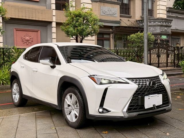 LEXUS凌志 UX300H  第3張相片