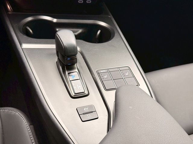 LEXUS凌志 UX300H  第12張相片