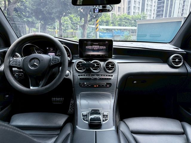 M-BENZ賓士 GLC300  第7張相片