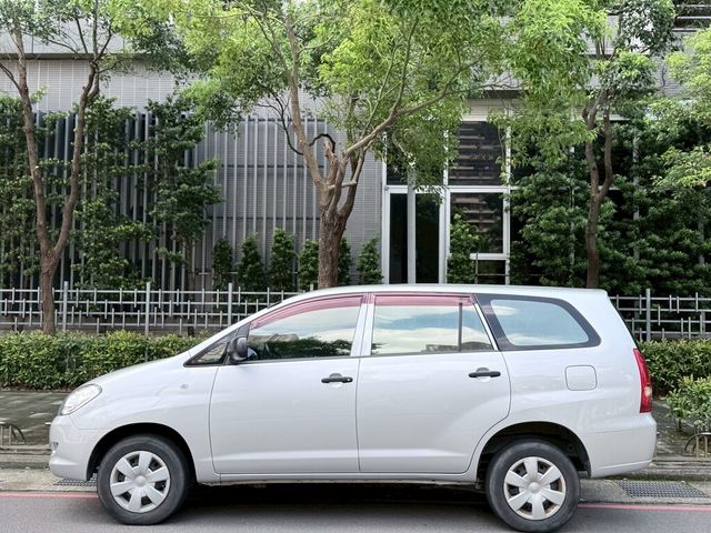 TOYOTA豐田 INNOVA  第5張相片