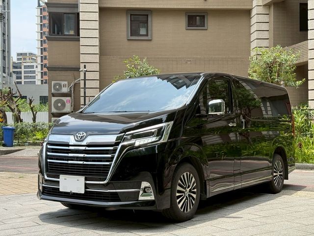 TOYOTA豐田 GRANVIA  第1張相片