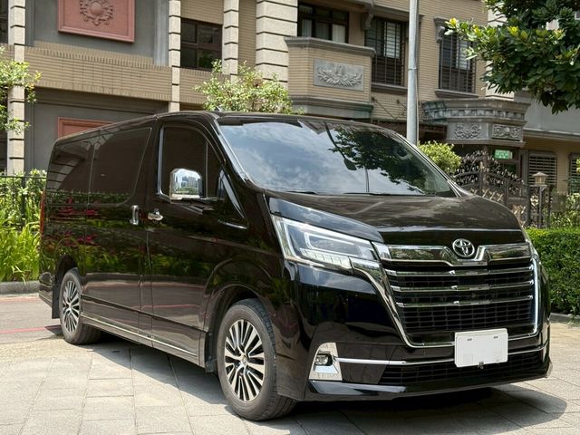 TOYOTA豐田 GRANVIA  第3張相片