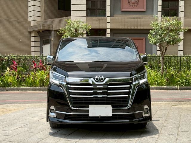 TOYOTA豐田 GRANVIA  第6張相片
