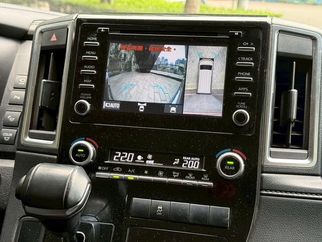 TOYOTA豐田 GRANVIA  第12張相片