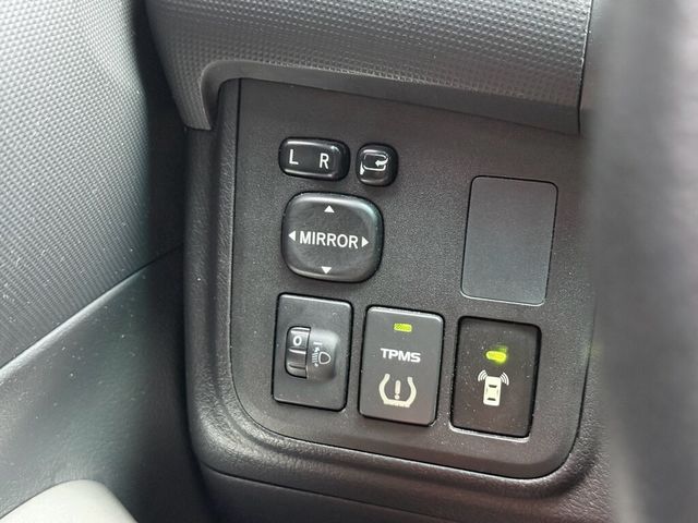 TOYOTA豐田 WISH  第10張相片