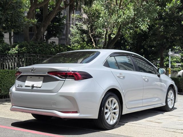 TOYOTA豐田 ALTIS  第2張相片