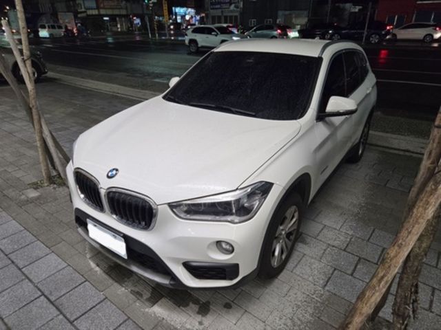 BMW寶馬 X1  第1張相片