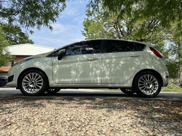 FORD福特 FIESTA  第7張相片