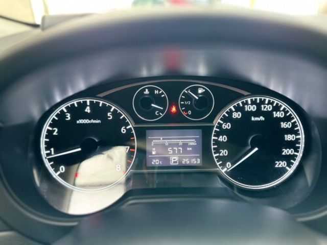 NISSAN日產 TIIDA  第6張相片