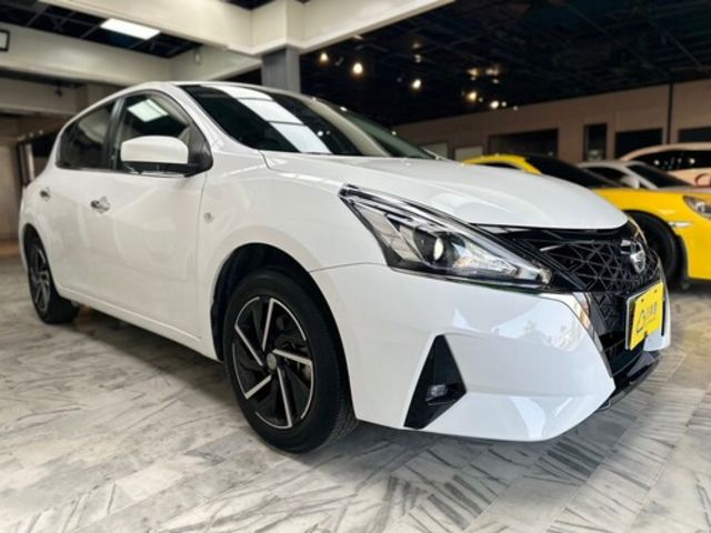 NISSAN日產 TIIDA  第9張相片