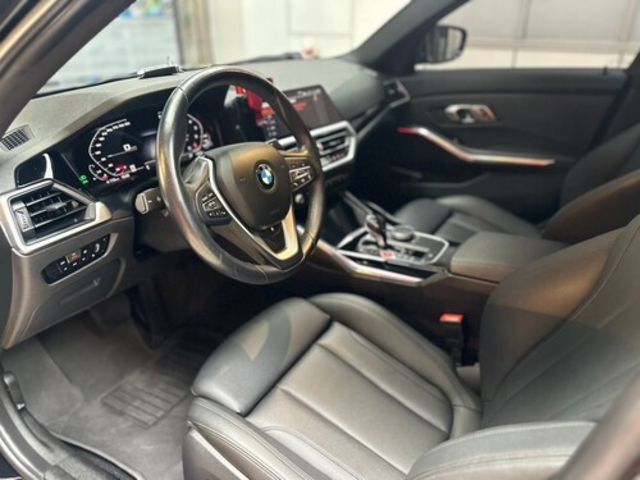 BMW寶馬 330I M SPORT  第9張相片