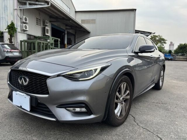 INFINITI無限 Q30  第1張相片