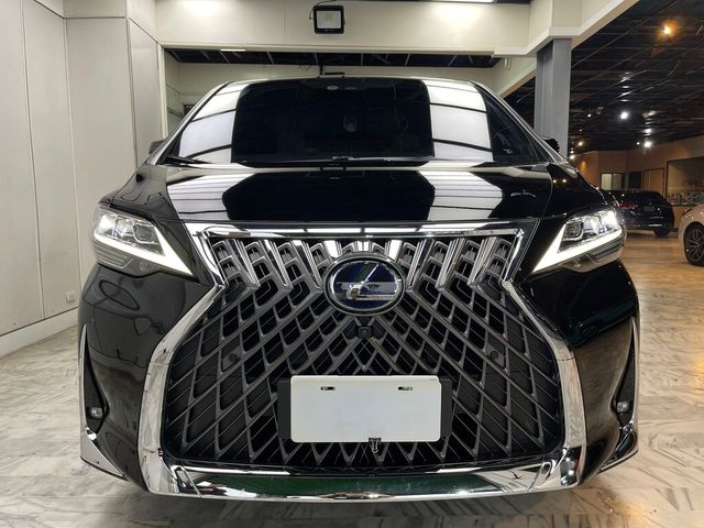 LEXUS凌志 LM350H  第2張相片