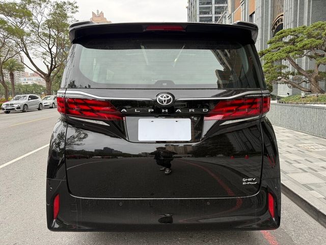 TOYOTA豐田 ALPHARD  第4張相片