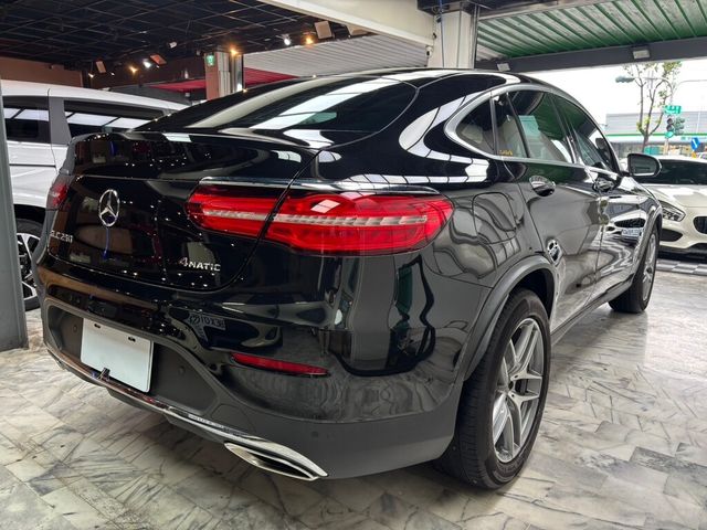 M-BENZ賓士 GLC300 AMG COUPE  第4張相片