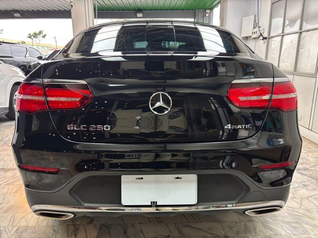 M-BENZ賓士 GLC300 AMG COUPE  第5張相片