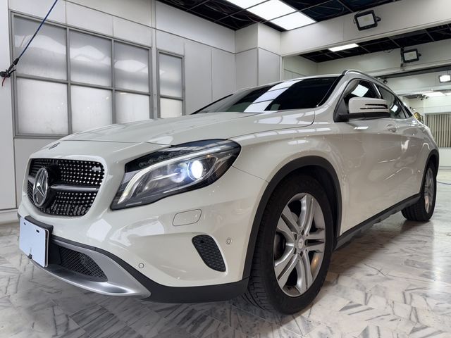 M-BENZ賓士 GLA200  第1張相片