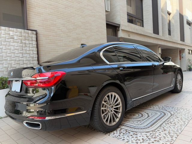 BMW寶馬 740LI LUXURY  第2張相片