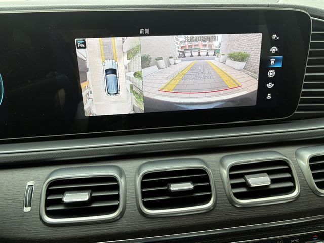 M-BENZ賓士 GLE350D  第12張相片