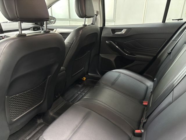 FORD福特 FOCUS  第8張相片