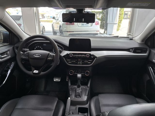 FORD福特 FOCUS  第11張相片