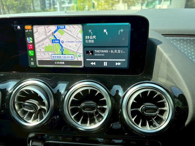 M-BENZ賓士 GLA180  第6張相片