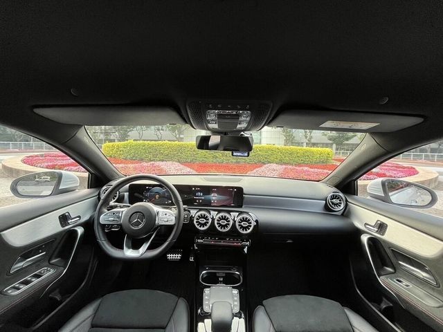 M-BENZ賓士 A180  第7張相片