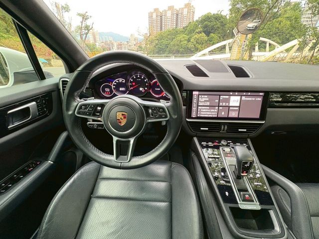PORSCHE保時捷 CAYENNE  第6張相片