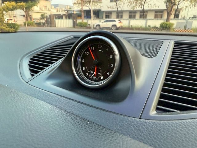 PORSCHE保時捷 MACAN  第10張相片