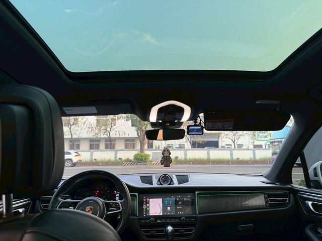 PORSCHE保時捷 MACAN  第11張相片
