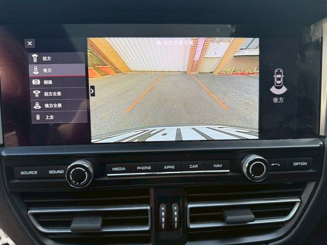 PORSCHE保時捷 MACAN  第14張相片