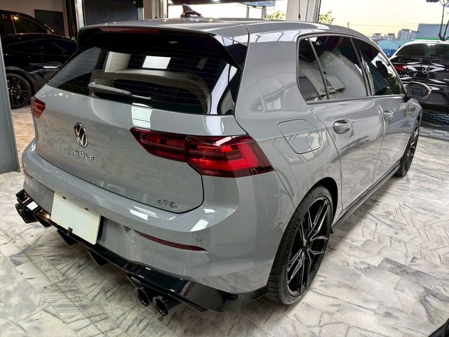 VOLKSWAGEN福斯 GOLF  第5張相片