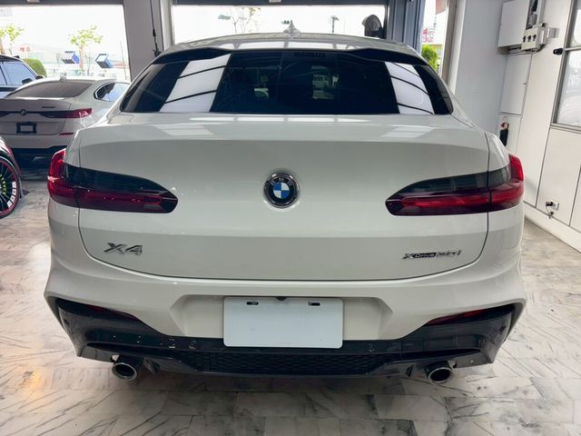 BMW寶馬 X4 XDRIVE30I  第5張相片
