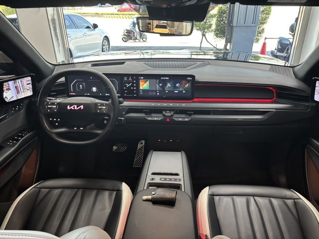 KIA起亞 EV9  第11張相片