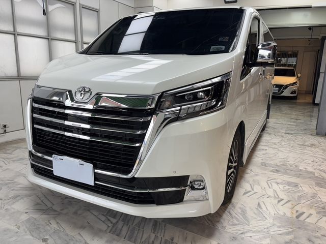 TOYOTA豐田 GRANVIA  第1張相片