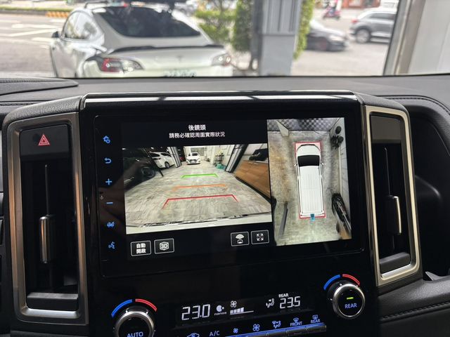 TOYOTA豐田 GRANVIA  第10張相片