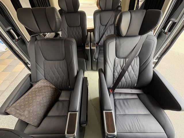 TOYOTA豐田 GRANVIA  第13張相片