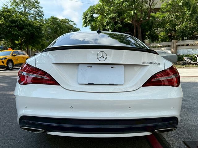 M-BENZ賓士 CLA200  第6張相片