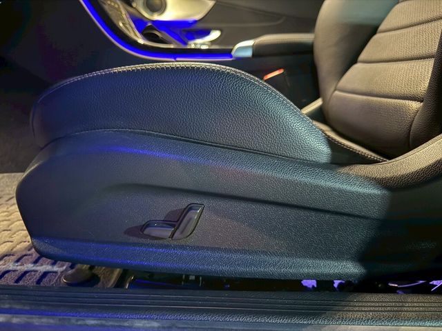 M-BENZ賓士 C180 COUPE  第7張相片