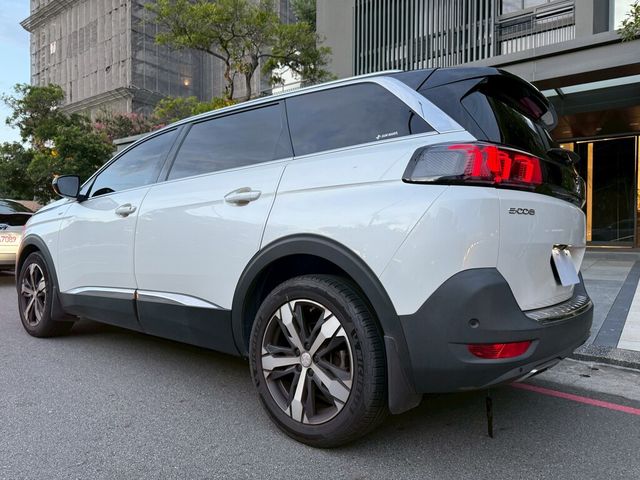 PEUGEOT寶獅 5008  第5張相片