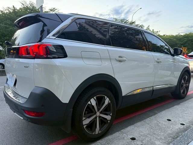 PEUGEOT寶獅 5008  第6張相片