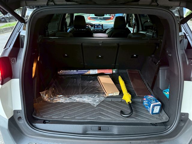 PEUGEOT寶獅 5008  第12張相片