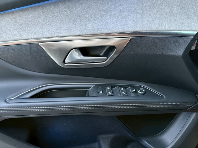PEUGEOT寶獅 5008  第17張相片