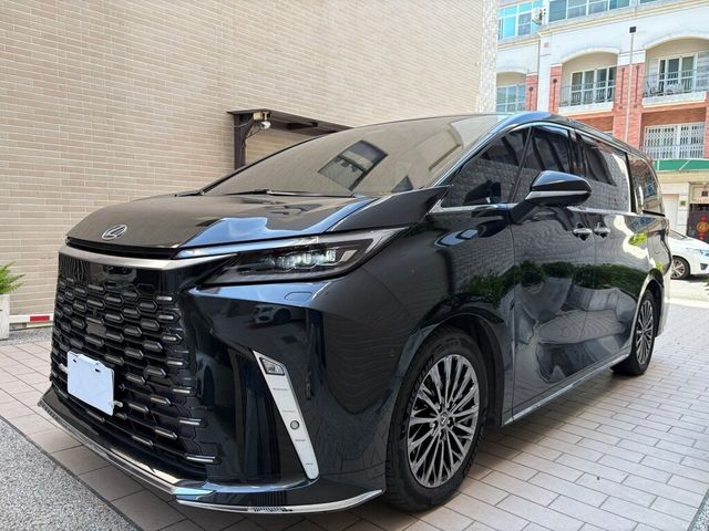 LEXUS凌志 LM500H  第1張相片
