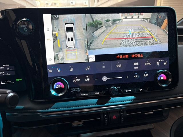 LEXUS凌志 LM500H  第13張相片