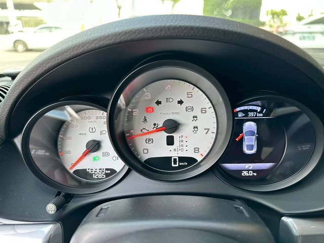 PORSCHE保時捷 CAYMAN  第6張相片