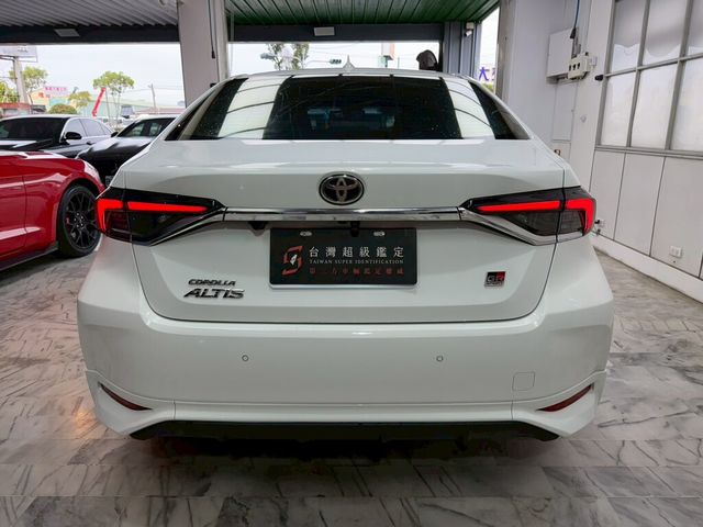 TOYOTA豐田 ALTIS  第4張相片